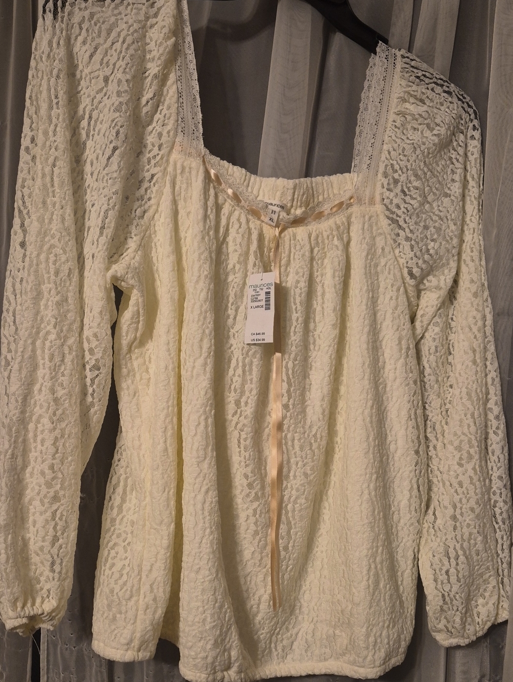 NWT Cream Lace Peasant Top - Maurices
